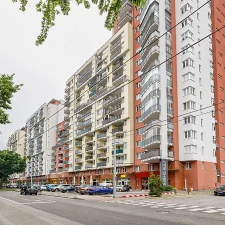 Central, Sunny&spacious Apartamento Bratislava