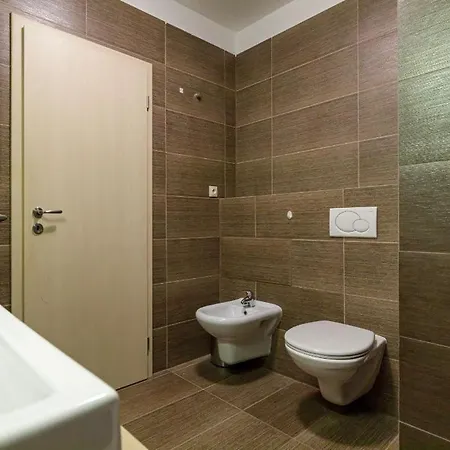 Central, Sunny And Spacious